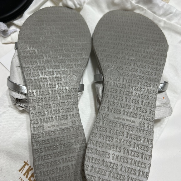 Tkees Gemma Women's Sandals NWT Metallic & Classic Colors - Picture 10 of 12